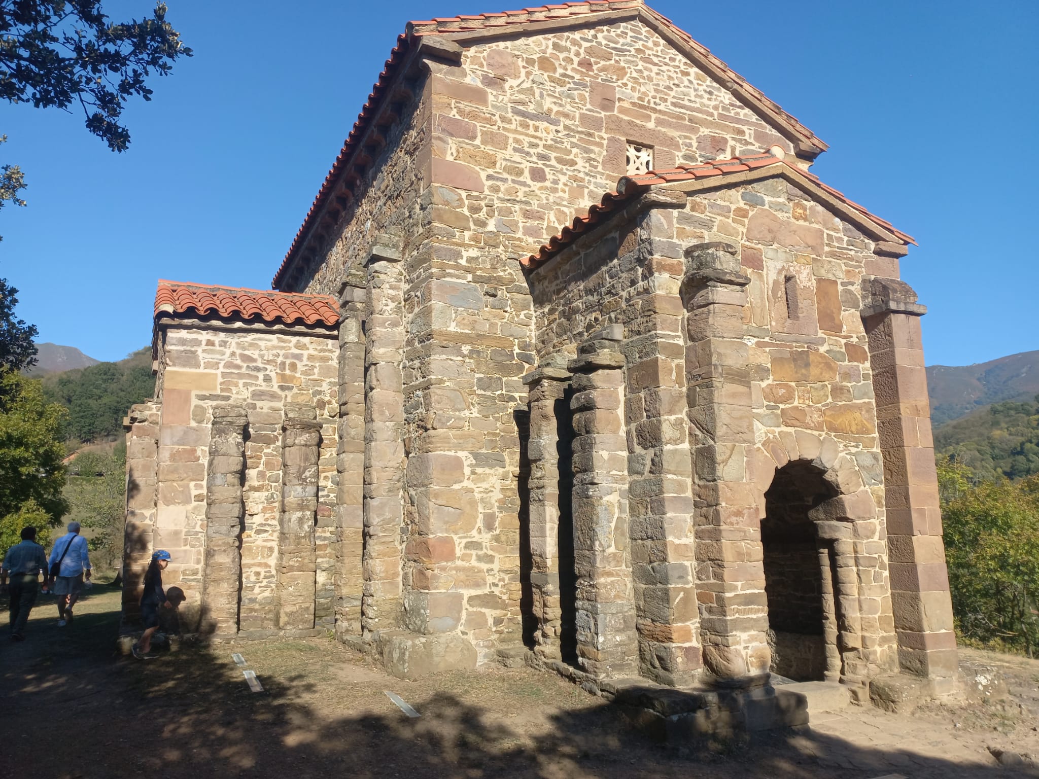Excursión al poblado minero de Bustiello